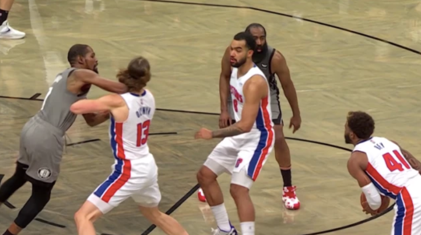 nba竞猜官方网站- 法甲新政争议判罚引热议  